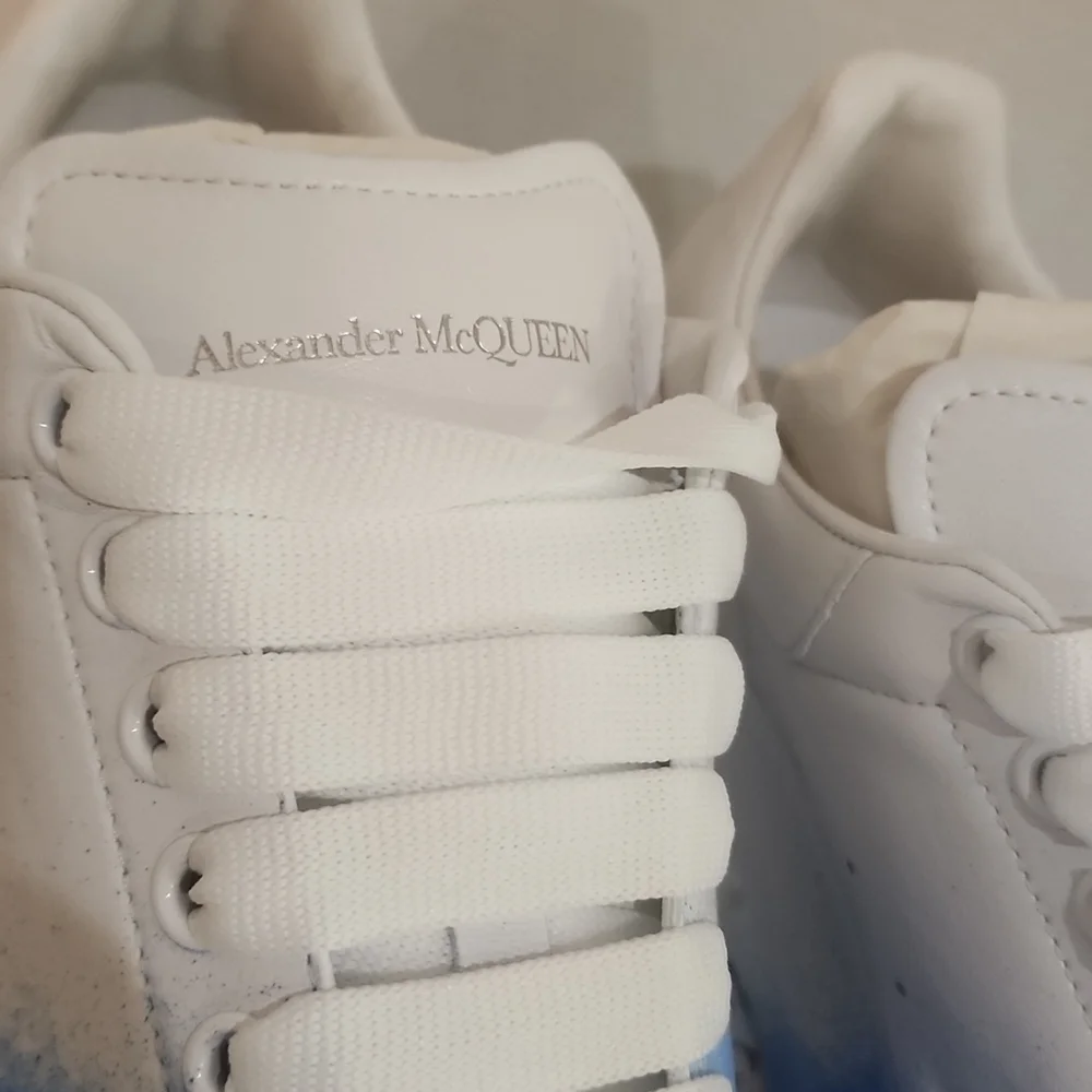 Authentic Alexander McQueen Oversized Spray Flocking Sneakers Men size 8 - Picture 5 of 13